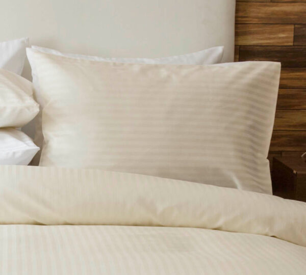 Hotel Suite 540 Ivory Standard Pillowcase
